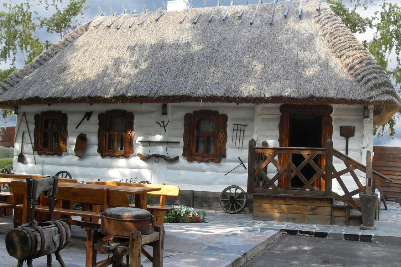 Hotel Комплекс Відпочинку "Колиба" Korosten Esterno foto