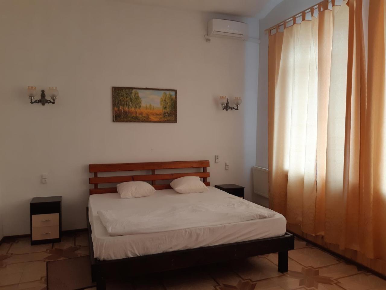 Hotel Комплекс Відпочинку "Колиба" Korosten Esterno foto