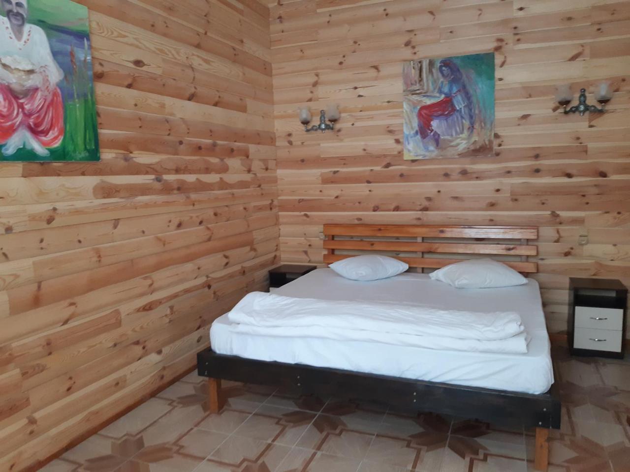 Hotel Комплекс Відпочинку "Колиба" Korosten Esterno foto