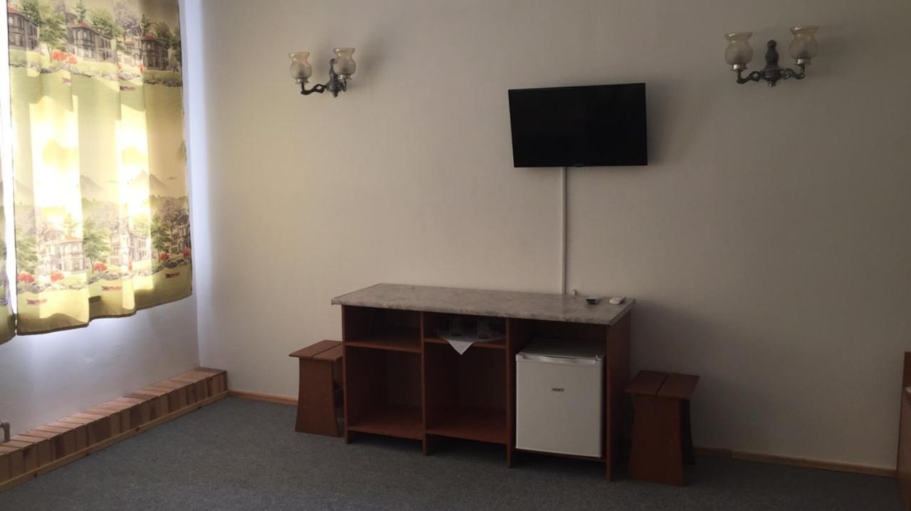 Hotel Комплекс Відпочинку "Колиба" Korosten Esterno foto