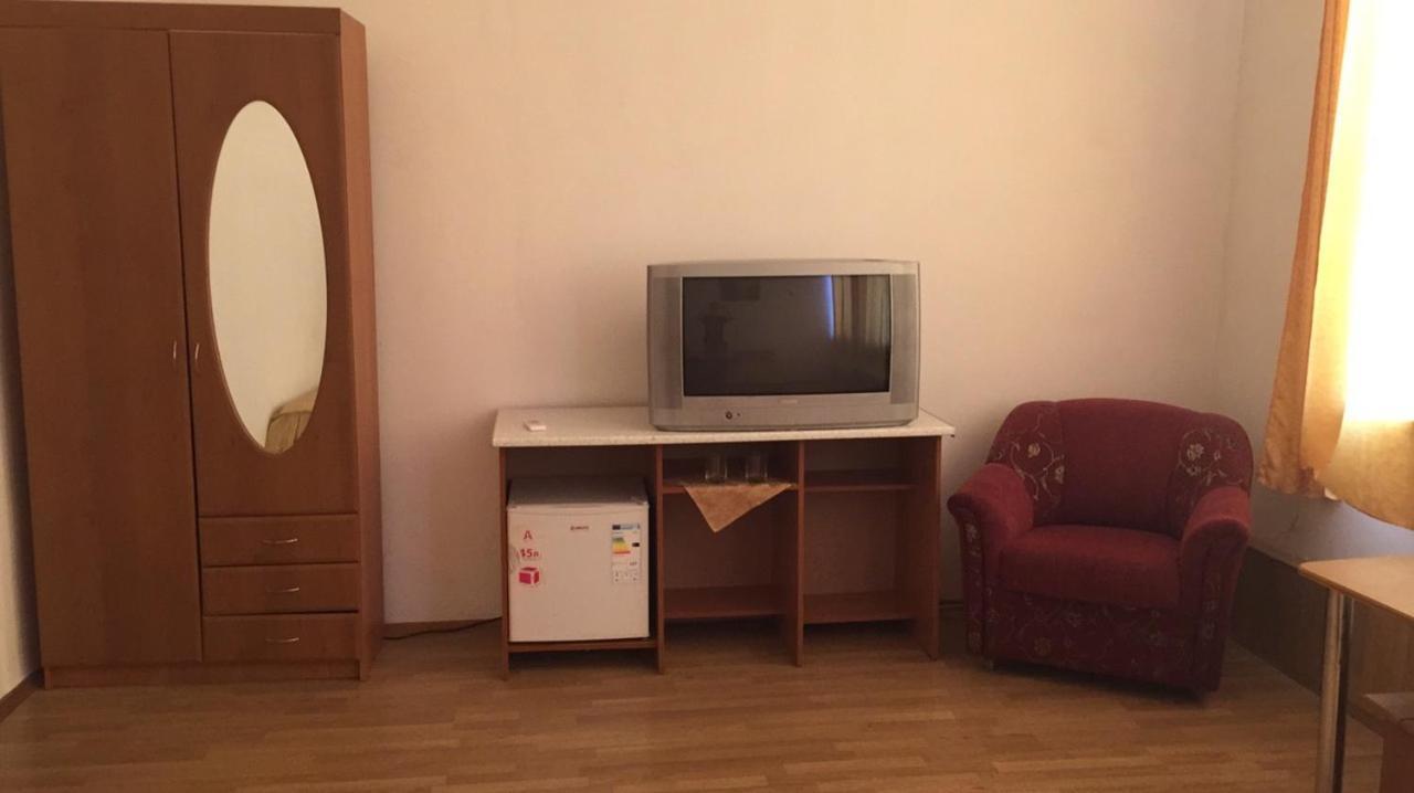Hotel Комплекс Відпочинку "Колиба" Korosten Esterno foto